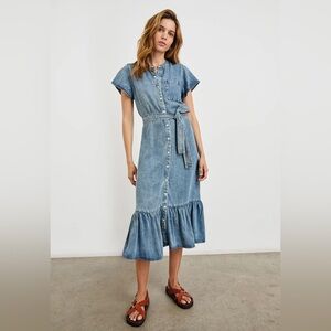 Rails Kahlo Denim Dress- in Mid Blue